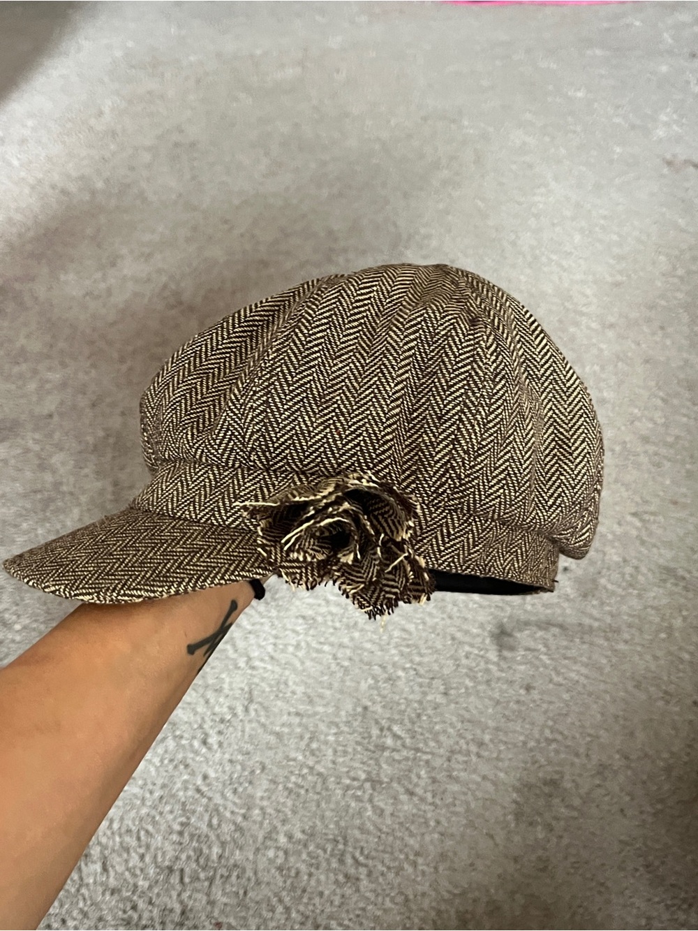 Woven Herringbone Newsboy Cap with Floral Accent - Brown